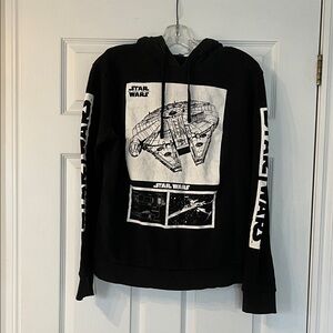 🎉 2/$20🎉 Divided Black and White Star Wars Hoodie